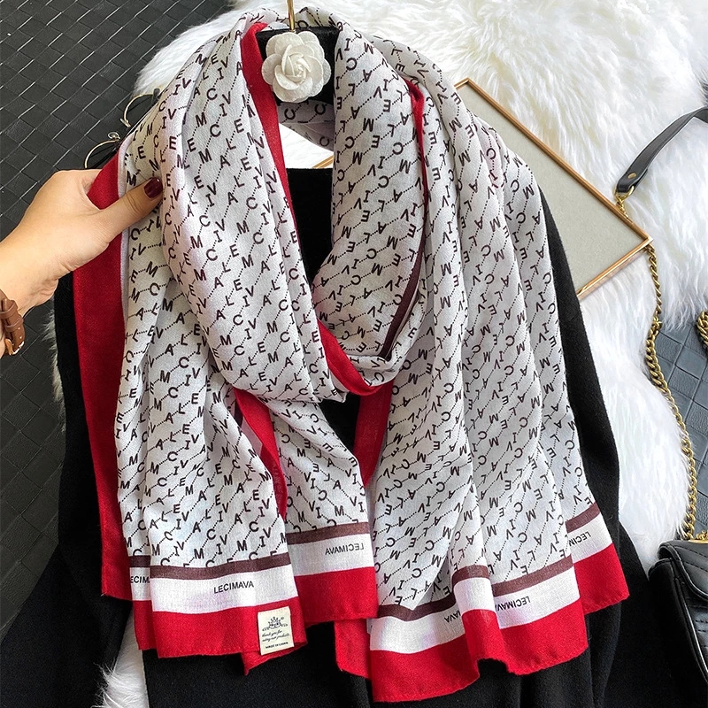 2020 new brand autumn and winter fashion scarf designer long scarf ladies autumn and winter classic shawl, Blue;gray
2020 new brand autumn and winter fashion scarf designer long scarf ladies autumn and winter classic shawl, Blue;gray