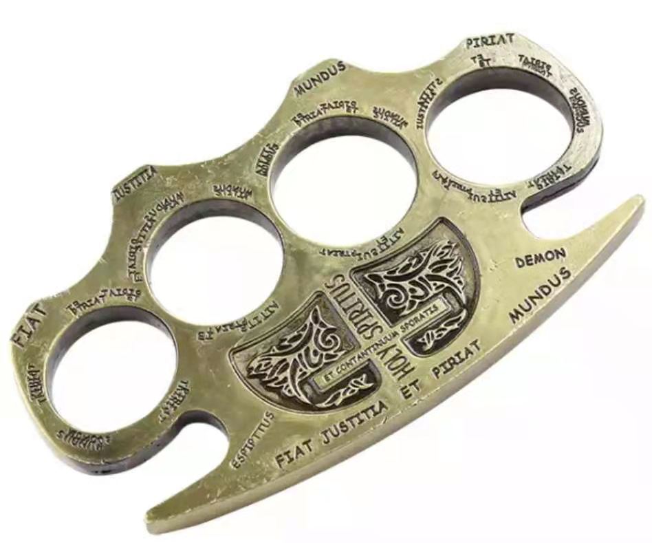 Tiger finger four finger self-defense weapons will hand in hand with the tiger finger fist buckle self-defense fighting supplies equipment85
Tiger finger four finger self-defense weapons will hand in hand with the tiger finger fist buckle self-defense fighting supplies equipment85