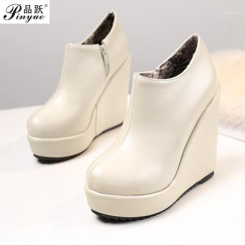 Large size 34-43 Woman Ankle Boots Wedges Shoes Autumn Winter New Stylish Sexy Platform Round Toe Wedges Boots botas mujer1, Beige
Large size 34-43 Woman Ankle Boots Wedges Shoes Autumn Winter New Stylish Sexy Platform Round Toe Wedges Boots botas mujer1, Beige