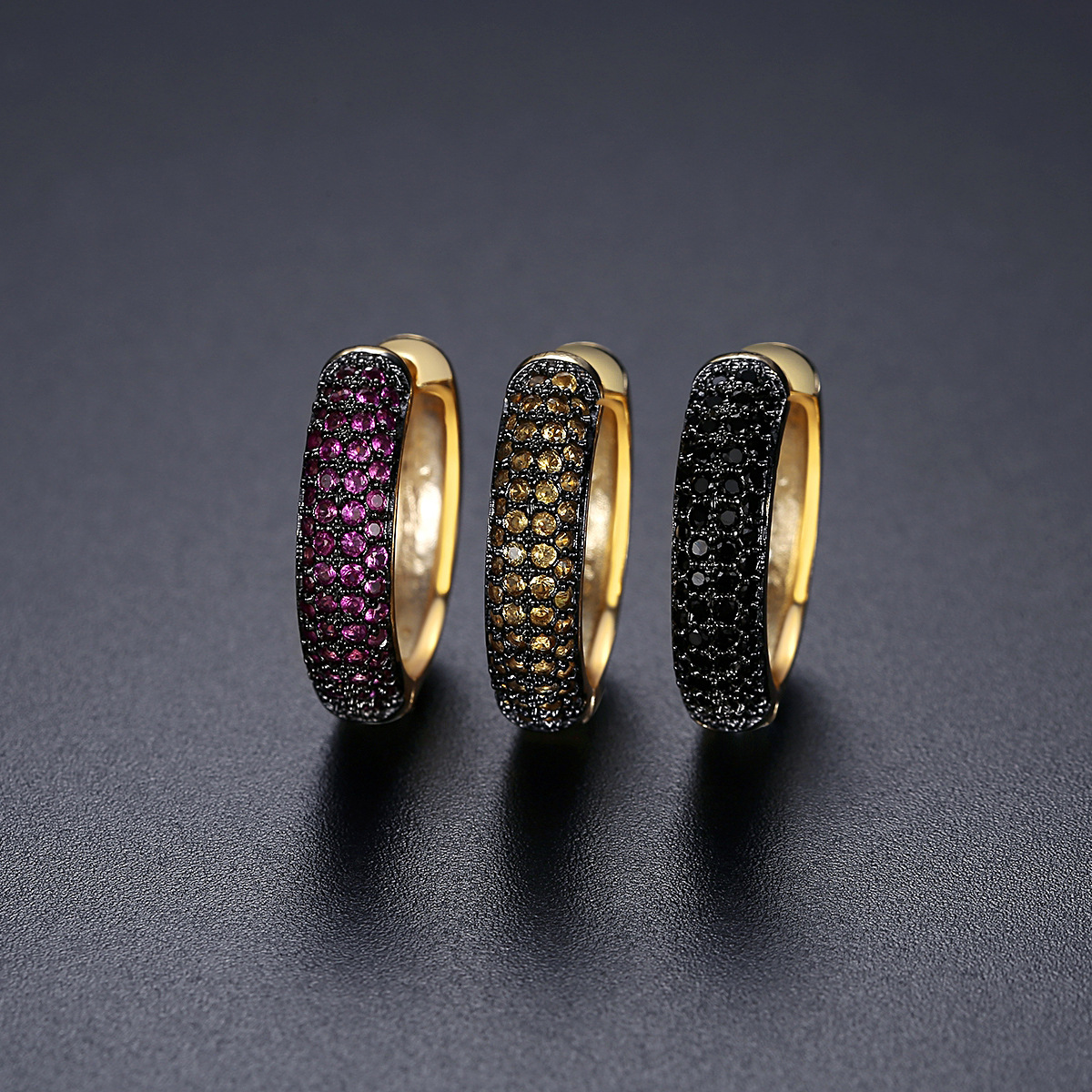 Hip Hop Men's Hoop Earrings Shining Black/Yellow/Red Zircon Huggie Earrings Bling Gold Plated Jewelry Wholesale