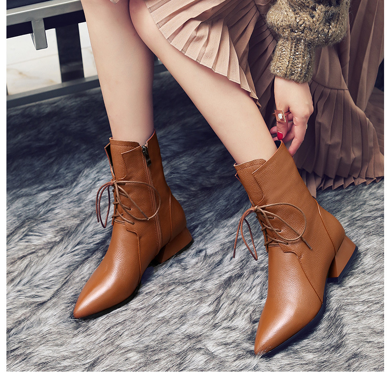 Beautiful faddish women boots with heel 201103