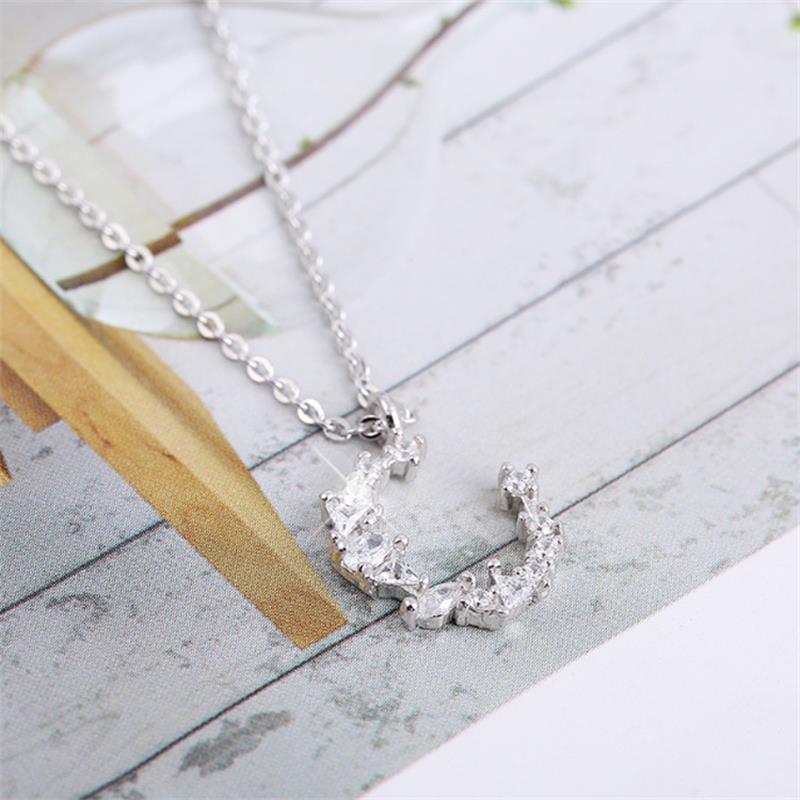 Pendant Necklaces S925 Sterling S-ilver Moon Zircon Necklace Woman Short Clavicle Chain Personality Fashion Jewelry
Pendant Necklaces S925 Sterling S-ilver Moon Zircon Necklace Woman Short Clavicle Chain Personality Fashion Jewelry