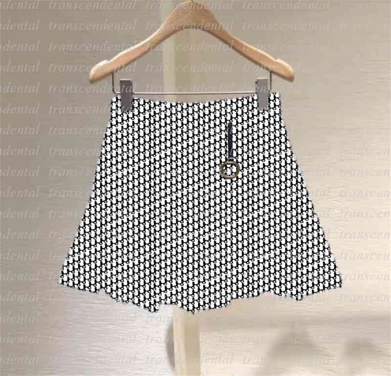 Hot Knit Pleated Skirt Letter Print High-waisted A-line skirts Knitting Fashion and Leisure 2 Colors, The extra freight
Hot Knit Pleated Skirt Letter Print High-waisted A-line skirts Knitting Fashion and Leisure 2 Colors, The extra freight