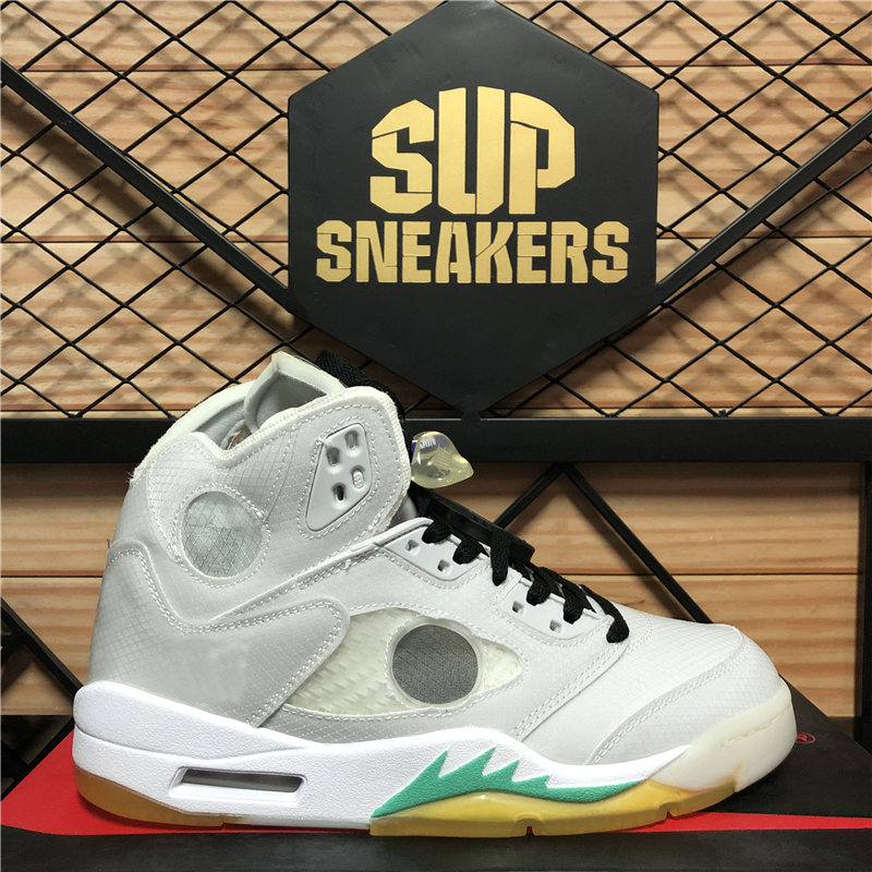 New White Sails Jumpman 5 5s Top 3 Fire Red Oregon Basketball Shoes Travis Scotts Michigan Oil Grey Running Sneakers Men Sport Trainers, Gifts
New White Sails Jumpman 5 5s Top 3 Fire Red Oregon Basketball Shoes Travis Scotts Michigan Oil Grey Running Sneakers Men Sport Trainers, Gifts