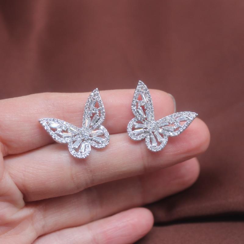 Shiny Side New Accessories Zirconia Butterfly Stud Earrings For Women Gift Elegant Insect Earrings
Shiny Side New Accessories Zirconia Butterfly Stud Earrings For Women Gift Elegant Insect Earrings