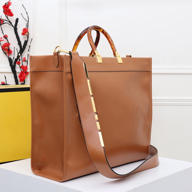 Brown Luxurys Designers Handbags Shopping bags leather material Letter decoration shoulder bag large capacity messenger sack classic style type, Box
Brown Luxurys Designers Handbags Shopping bags leather material Letter decoration shoulder bag large capacity messenger sack classic style type, Box