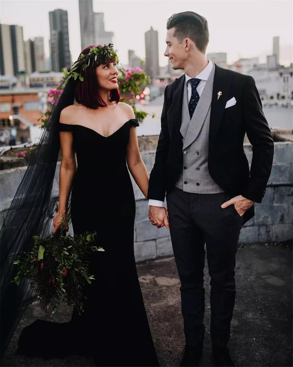 Black Gothic Dresses Mermaid Elegant Off The Shoulder Sweep Train Custom Made Wedding Bridal Gown Vestido De Novia