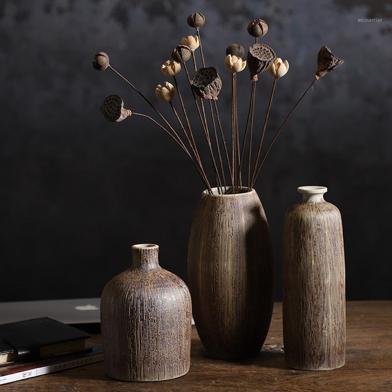 Creative Chinese Ceramic vase Desktop flower arrangement decoration living room dining table Simple jarrones moderno1
Creative Chinese Ceramic vase Desktop flower arrangement decoration living room dining table Simple jarrones moderno1
