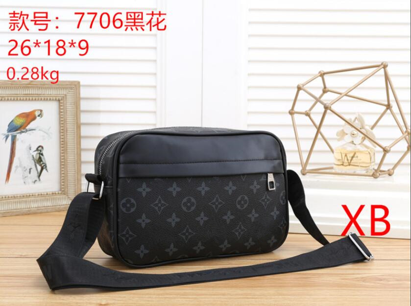 Designer men briefcases high quality shoulder bag messengers cross body classic big famous brand drop shipping hot selling 02
Designer men briefcases high quality shoulder bag messengers cross body classic big famous brand drop shipping hot selling 02