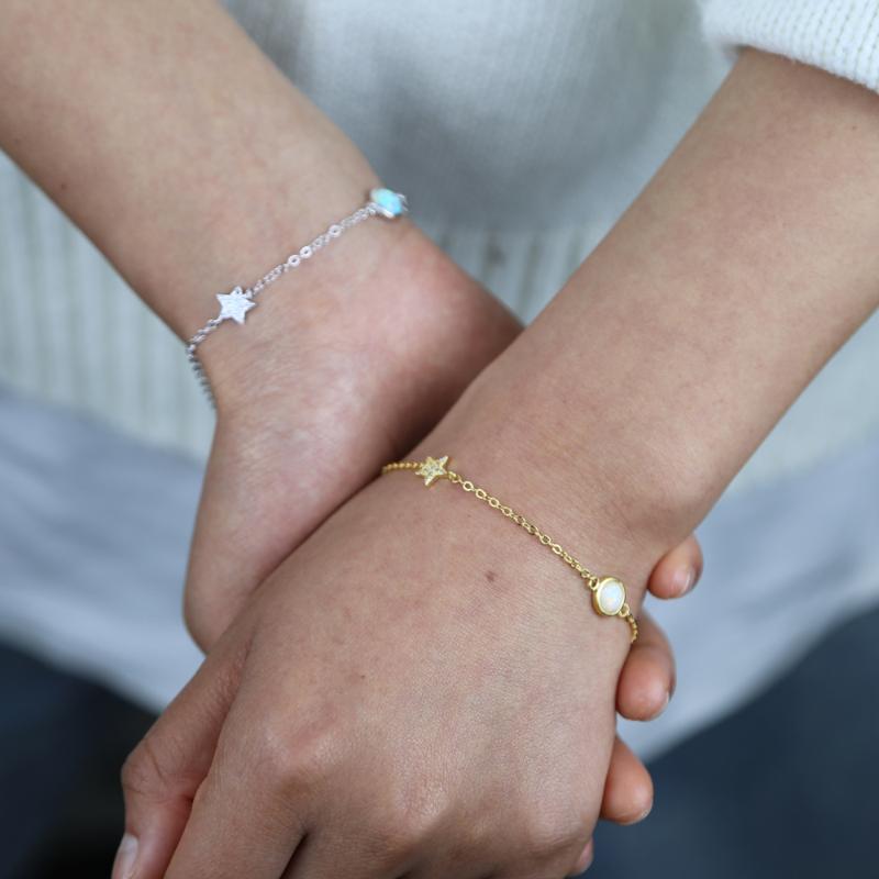 Charm Bracelets Christmas Gift Minimal Delicate Fashion Jewelry Sparking Bling Cz Star Round Opal Link Chain Adjusted Bracelet For Women
Charm Bracelets Christmas Gift Minimal Delicate Fashion Jewelry Sparking Bling Cz Star Round Opal Link Chain Adjusted Bracelet For Women
