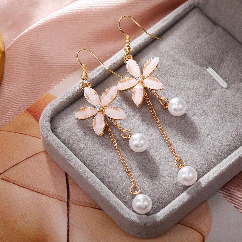 hook flower earrings long pearl tassel earrings, Japan and South Korea web celebrity stars with female stud earrings
hook flower earrings long pearl tassel earrings, Japan and South Korea web celebrity stars with female stud earrings