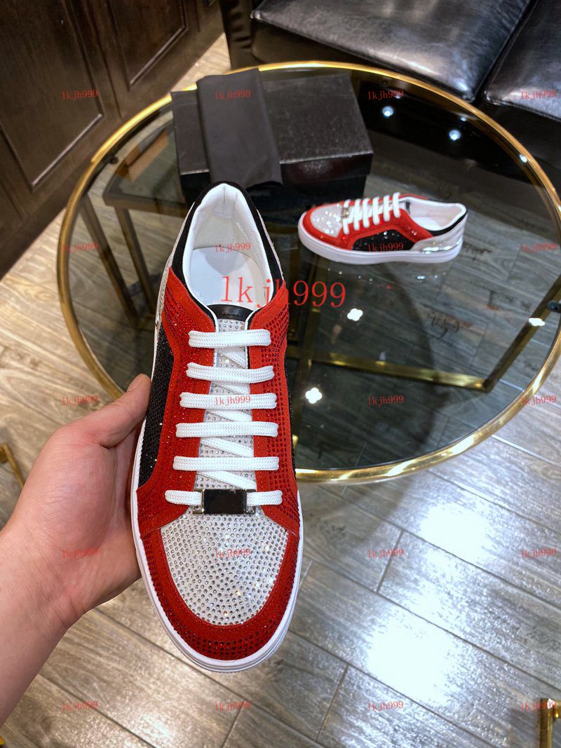 Boy 2021 high end rhinestone men's sneakers high-end design diamond-studded low key luxe age-reducing boy dating shoes trendy men all-match
Boy 2021 high end rhinestone men's sneakers high-end design diamond-studded low key luxe age-reducing boy dating shoes trendy men all-match