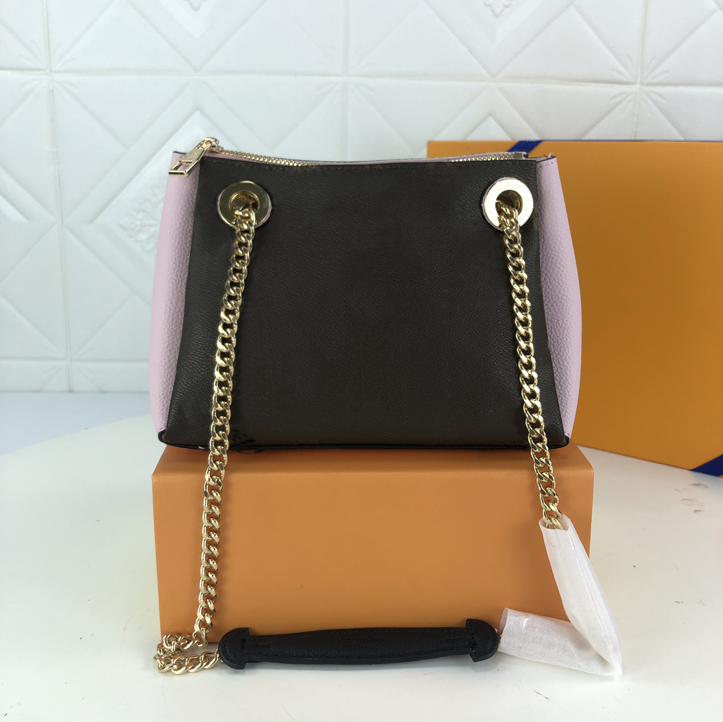 2021 Fashion Designers Women Handbags Luxurys Lady Crossbody Bags High Quality Leather Shoulder Bag Classic Flowers Messenger Purses Chains
2021 Fashion Designers Women Handbags Luxurys Lady Crossbody Bags High Quality Leather Shoulder Bag Classic Flowers Messenger Purses Chains