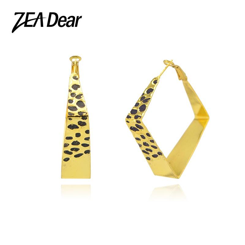 ZEADear Jewelry Womens Fashion Earrings 2020 Big Hoop Earrings For Birthday Gift Geometric Square For Party Wedding Daily Wear
ZEADear Jewelry Womens Fashion Earrings 2020 Big Hoop Earrings For Birthday Gift Geometric Square For Party Wedding Daily Wear