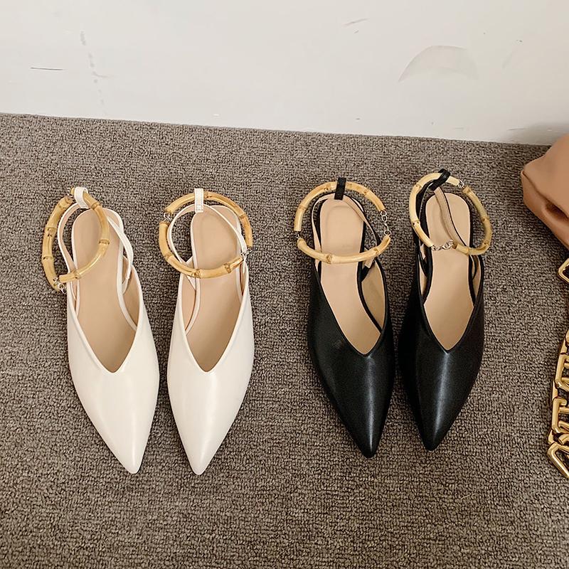 Fashion Women Sandals Slippers Pointed Toe Solid Color Hot Sales Ankle Strap Sandals Slippers Retro Style Flats Fashion Slides, Black
Fashion Women Sandals Slippers Pointed Toe Solid Color Hot Sales Ankle Strap Sandals Slippers Retro Style Flats Fashion Slides, Black
