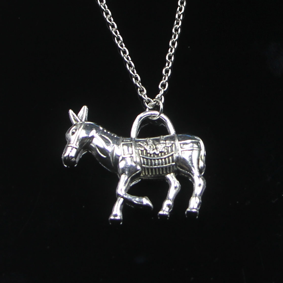 Fashion 33*30mm donkey burro Pendant Necklace Link Chain For Female Choker Necklace Creative Jewelry party Gift, Silver
Fashion 33*30mm donkey burro Pendant Necklace Link Chain For Female Choker Necklace Creative Jewelry party Gift, Silver