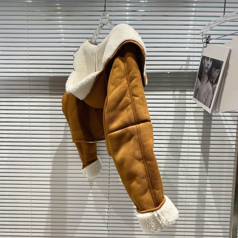 DEAT Winter Women Fashion Long Sleeve Turn Down Collar Single Breasted Wide Waist Leather Jacket Short Coat RC643 201029