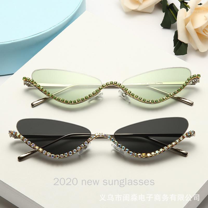 Sunglasses High Quality Cat Ladies Unglasses Rhinestone Fashion Women'S Retro Sexy Diamond Sun Glasses Eyewear NX1
Sunglasses High Quality Cat Ladies Unglasses Rhinestone Fashion Women'S Retro Sexy Diamond Sun Glasses Eyewear NX1