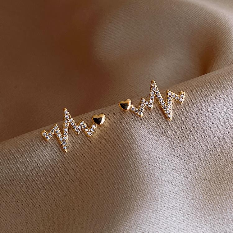 1 pair Loving love electric earrings new fashion earrings network red person personality tide female
1 pair Loving love electric earrings new fashion earrings network red person personality tide female