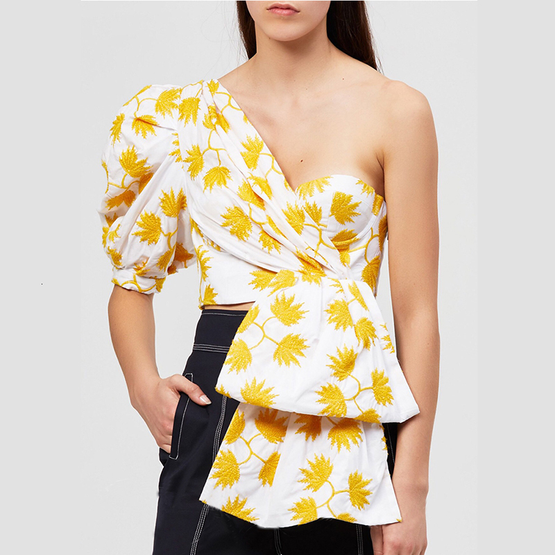 TWOTWINSTYLE Sexy Off Shoulder Top Shirt Women Clothes Summer Short Blouse Streetwear Ladies Korean Fashion Clothing Tops 201126