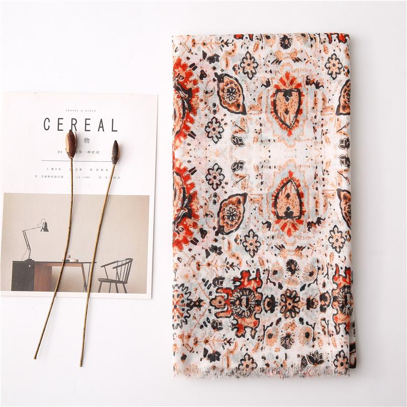 2020 New Spring Vintage Flower Print Fringe Scarves Shawls Long Beach Soft Viscose Floral Wrap Scarf Hijab Free Shipping
2020 New Spring Vintage Flower Print Fringe Scarves Shawls Long Beach Soft Viscose Floral Wrap Scarf Hijab Free Shipping