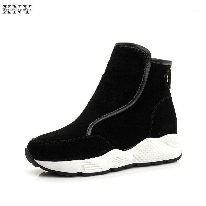 XIUNINGYAN Warm Plush Platform Ankle Snow Boots Flat Women Winter Shoes Zipper Large Size Black Brown Suede Ladies Short Boots1
XIUNINGYAN Warm Plush Platform Ankle Snow Boots Flat Women Winter Shoes Zipper Large Size Black Brown Suede Ladies Short Boots1