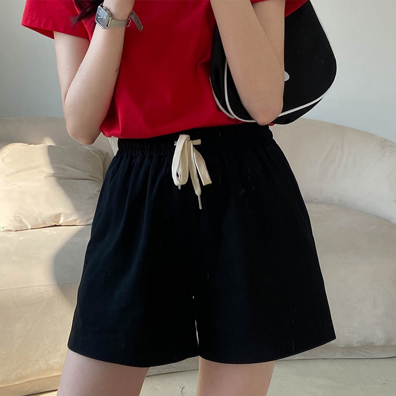 2021 New 3 colours summer waist waistline elastic waistband a line women's shorts (x1392) CLOH, Khaki.
2021 New 3 colours summer waist waistline elastic waistband a line women's shorts (x1392) CLOH, Khaki.