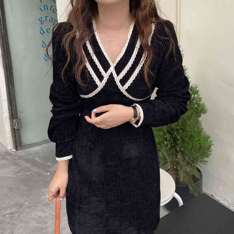 Woman Chic Vintage Dress Spring Ins Fashion V-neck Lace Stitching Waist Puff Sleeve Short Female Velvet Dress, Black;gray
Woman Chic Vintage Dress Spring Ins Fashion V-neck Lace Stitching Waist Puff Sleeve Short Female Velvet Dress, Black;gray