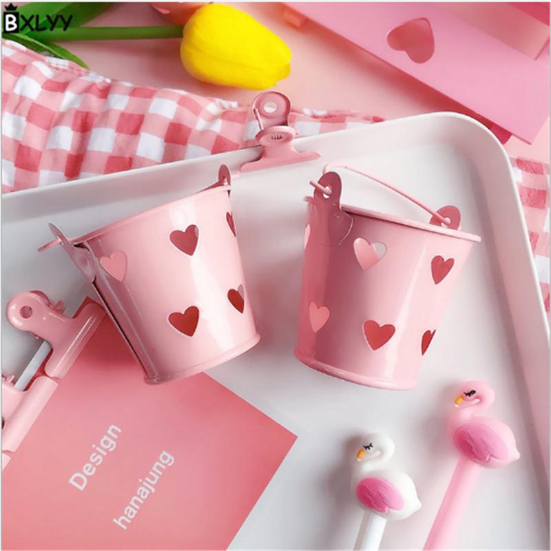 European Pink Small Iron Bucket Candy Box DIY Wedding Gifts for Guests Party Decoration Gift Box Wedding Decor Baby Shower.75
European Pink Small Iron Bucket Candy Box DIY Wedding Gifts for Guests Party Decoration Gift Box Wedding Decor Baby Shower.75