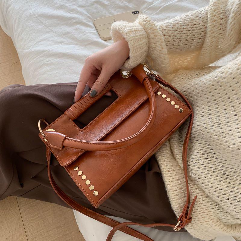 Luxury Handbags Design Brand Shoulder Bags Small Square Flap Messenger Bag High Quality Crossbody Fashion Pu Leather Lady Purse, Black
Luxury Handbags Design Brand Shoulder Bags Small Square Flap Messenger Bag High Quality Crossbody Fashion Pu Leather Lady Purse, Black