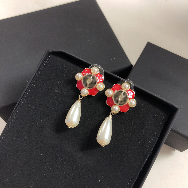 Hot selling women's designer Earrings Red Flower Water Drop Pearl Pendant 925 silver needle luxury Earrings
Hot selling women's designer Earrings Red Flower Water Drop Pearl Pendant 925 silver needle luxury Earrings