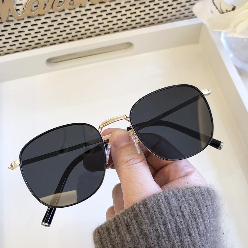 Retro Square Sunglasses Polarized Women Proof Blue Light Eyeglasses Fashion Clear Lenses Man Eyewear Alloy Frame Sunshade
Retro Square Sunglasses Polarized Women Proof Blue Light Eyeglasses Fashion Clear Lenses Man Eyewear Alloy Frame Sunshade