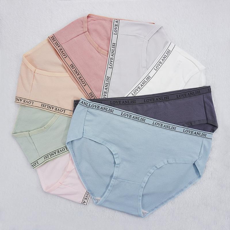 Seamless Cotton Panties Underpants Women Japan Korean Style Briefs Sexy Panty Mid Rise Fashion Letter Breathable Underwear, Beige
Seamless Cotton Panties Underpants Women Japan Korean Style Briefs Sexy Panty Mid Rise Fashion Letter Breathable Underwear, Beige