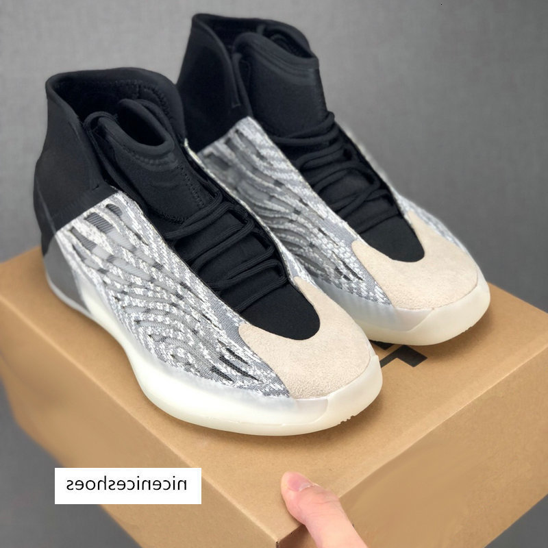 Quantum Kanye West Basketball Shoes Men Static White Mid Mens Baskets Sports Sneakers Triple Black Trainers Zapatos des Chaussures 
Quantum Kanye West Basketball Shoes Men Static White Mid Mens Baskets Sports Sneakers Triple Black Trainers Zapatos des Chaussures