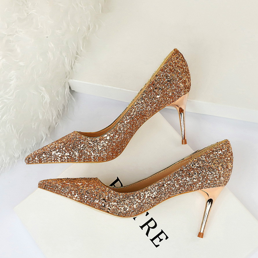 7cm High Heels Sexy Pointed Toe Dress Shoes for Women New Arrival Sping Women's Fashion Sequined Cloth Shallow Party Shoes Ladies Office, Red
7cm High Heels Sexy Pointed Toe Dress Shoes for Women New Arrival Sping Women's Fashion Sequined Cloth Shallow Party Shoes Ladies Office, Red