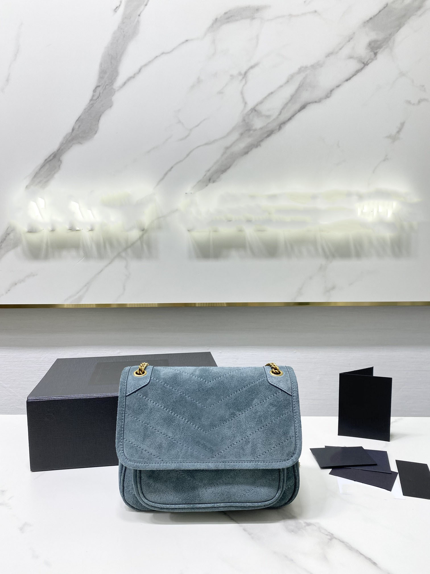 Nikin Ladies Flip Bag Suede Leather Lightweight Casual Fashion Cowhide Material Handbag 2021 New Wallet
Nikin Ladies Flip Bag Suede Leather Lightweight Casual Fashion Cowhide Material Handbag 2021 New Wallet