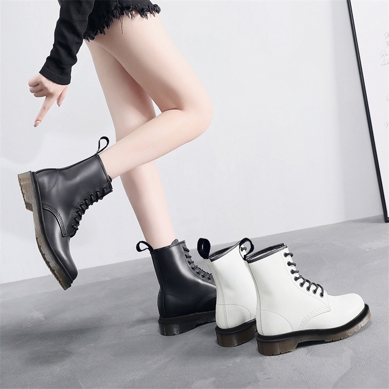 Women Boots Doc 8-Eye High Quality Leather Platform Winter Boot Martins Casual Motorcycle Woman Shoes Fashion Women Boots 2020 LJ200911, Black no fur
Women Boots Doc 8-Eye High Quality Leather Platform Winter Boot Martins Casual Motorcycle Woman Shoes Fashion Women Boots 2020 LJ200911, Black no fur