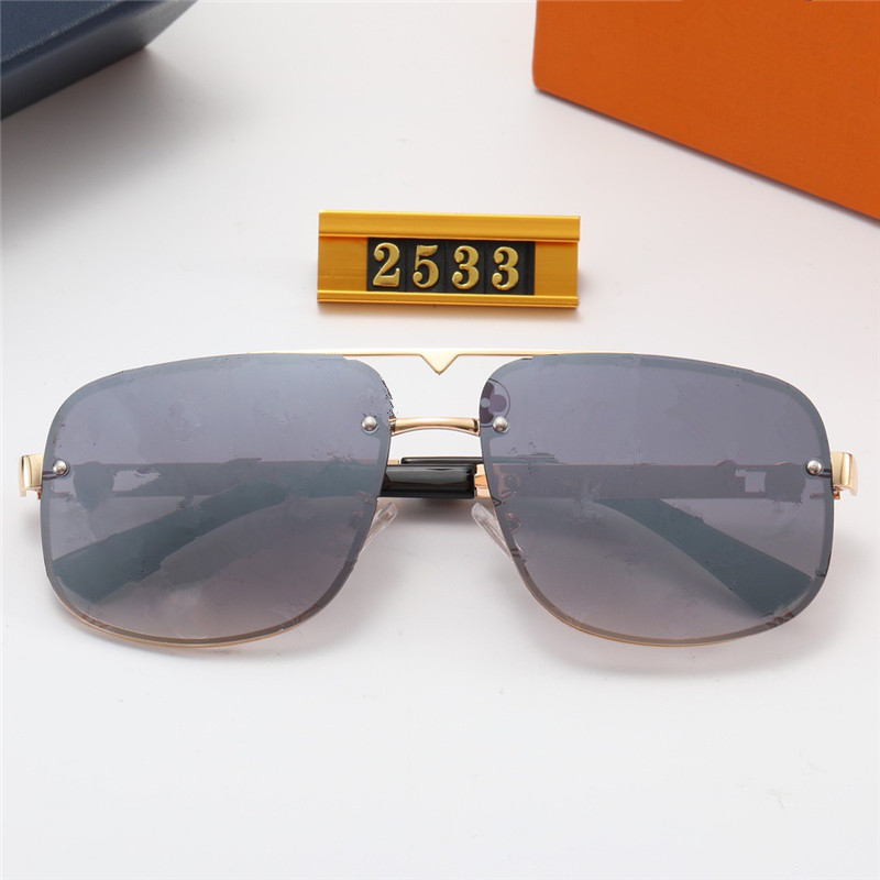 Europe and the United States 2021 new high-end printing letters fashion sunglasses men and women luxury sunglasses
Europe and the United States 2021 new high-end printing letters fashion sunglasses men and women luxury sunglasses