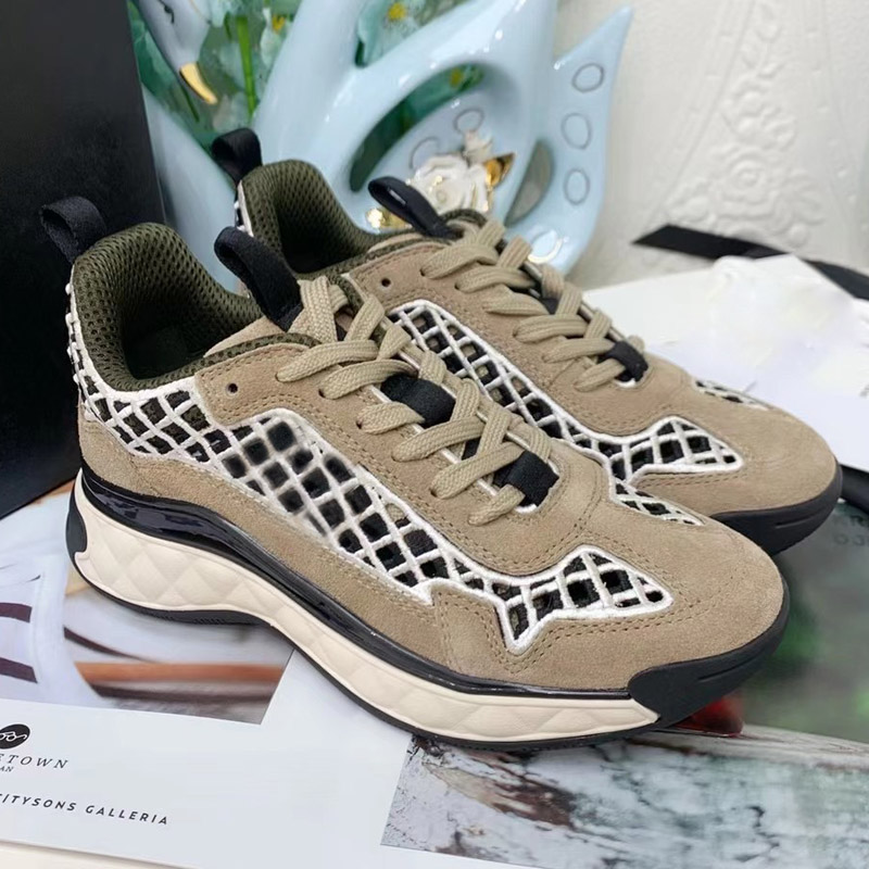 designer lady Flat Casual shoes leather platform sneaker Letters lace-up woman shoes fashion new Printed shoes
designer lady Flat Casual shoes leather platform sneaker Letters lace-up woman shoes fashion new Printed shoes