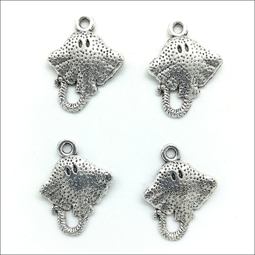Wholesale Lot 100pcs Jewelry Findings Retro Cute Stingray Fish Tibet silver Charms Pendants for Jewelry Making DIY Accessories 20x15mm
Wholesale Lot 100pcs Jewelry Findings Retro Cute Stingray Fish Tibet silver Charms Pendants for Jewelry Making DIY Accessories 20x15mm