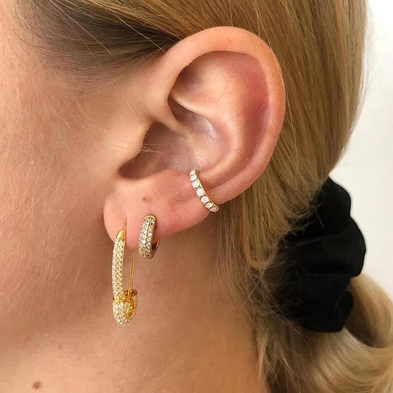 Unique Fashion Luxury Gold Personality Minimal Multi Color Safety Pin Stud Earrings for Women Party Pave CZ Cute Jewelry
Unique Fashion Luxury Gold Personality Minimal Multi Color Safety Pin Stud Earrings for Women Party Pave CZ Cute Jewelry