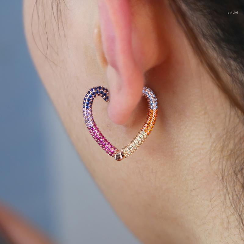 2020 Rainbow cz paved heart hoop earring micro pave colorful cubic zircon stacking stack earrings fashion women wedding jewelry1
2020 Rainbow cz paved heart hoop earring micro pave colorful cubic zircon stacking stack earrings fashion women wedding jewelry1
