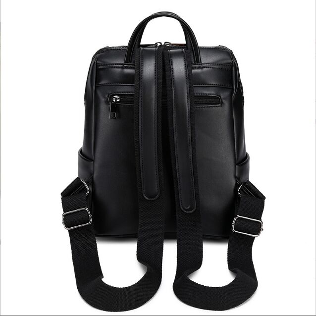 women men Backpack bags 3D Embossed Pug Dog mochila Originality Girls Cool Schoolbag rivet personality Laptop computer bag