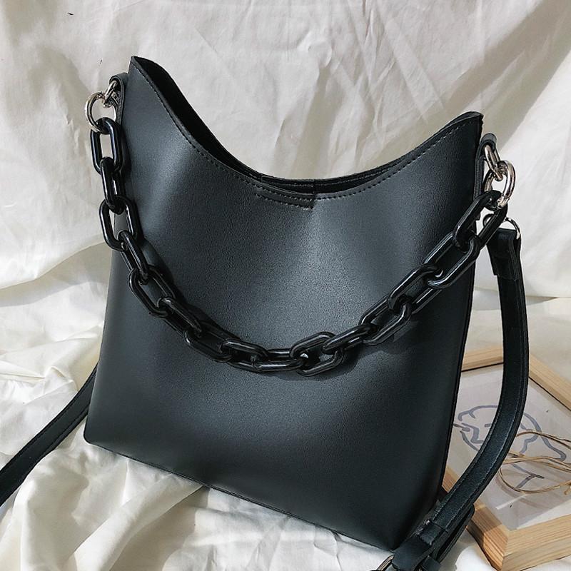Fashion Shoulder Bag with Chain High Quality Leather Handbags for Ladies Hand Bags Set Large Capacity Bucket Bags for Women SAC, Beige
Fashion Shoulder Bag with Chain High Quality Leather Handbags for Ladies Hand Bags Set Large Capacity Bucket Bags for Women SAC, Beige
