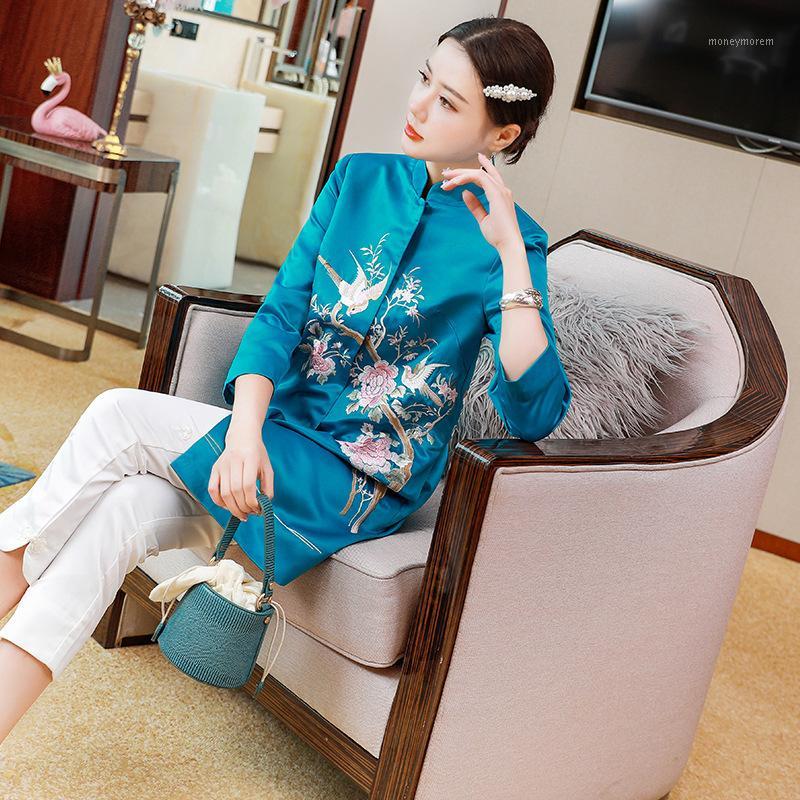 Autumn New Lady Small Stand-Up Collar Embroidered Slim Coat Chinese Style Mid-Length Windbreaker Coat -2XL1, Blue
Autumn New Lady Small Stand-Up Collar Embroidered Slim Coat Chinese Style Mid-Length Windbreaker Coat -2XL1, Blue