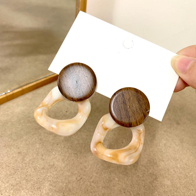 Contracted Style Restoring Ancient Ways Small Acrylic Wood Earrings Women Acetate Plate Geometry Earring Ornaments
Contracted Style Restoring Ancient Ways Small Acrylic Wood Earrings Women Acetate Plate Geometry Earring Ornaments