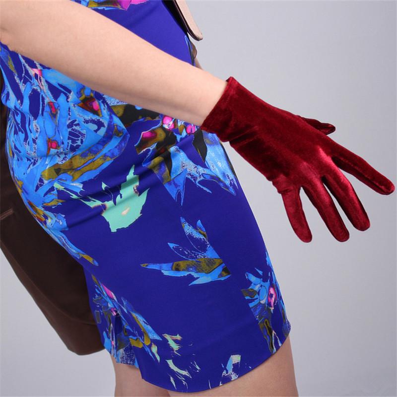 Five Fingers Gloves Velour 22cm Short Style Wine Red Dark Extra Long High Elastic Velvet Gold Touch Screen Female
Five Fingers Gloves Velour 22cm Short Style Wine Red Dark Extra Long High Elastic Velvet Gold Touch Screen Female
