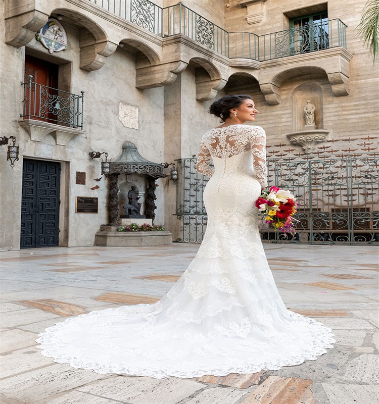 Gorgeous Mermaid Wedding Dresses Sweetheart Long Sleeves Appliques Lace Chic Bridal Gowns Sweep Train Custom Made Vestidos De Novia