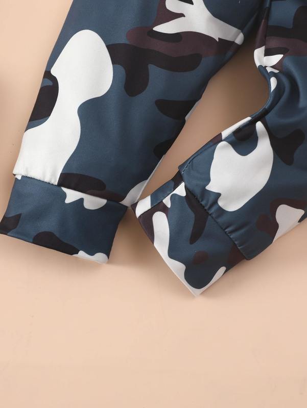 Baby Letter Graphic Tee & Camo Print Sweatpants SHE