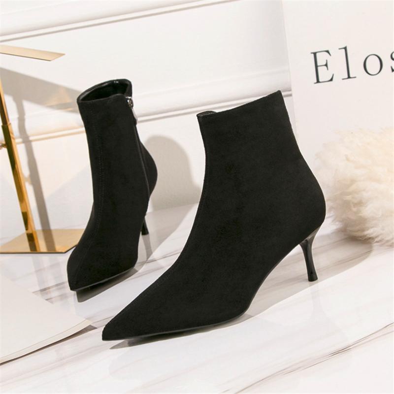 2020 European Thin Women's Boots Fashion Rivet Pointed Toe Leather Short Boots Woman High Heels Sexy Elastic Knitting Sock1, Black
2020 European Thin Women's Boots Fashion Rivet Pointed Toe Leather Short Boots Woman High Heels Sexy Elastic Knitting Sock1, Black